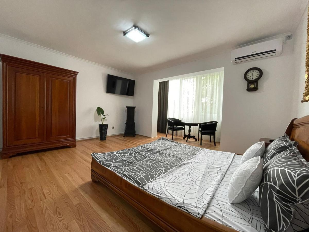 M & I Apartment 2 Targu-Mures Bagian luar foto